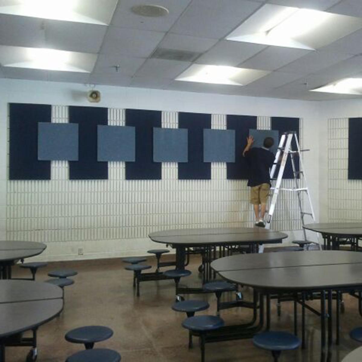 Farragut Elementary school cafeteria using EcoSorpt Wall Panels to reduce noise for soundproofing.
