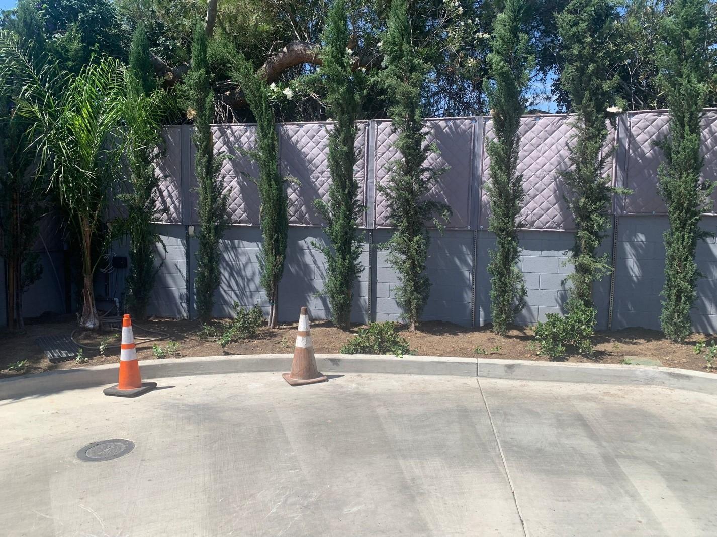 Soundproofing blankets reduce sound at a carwash in California.