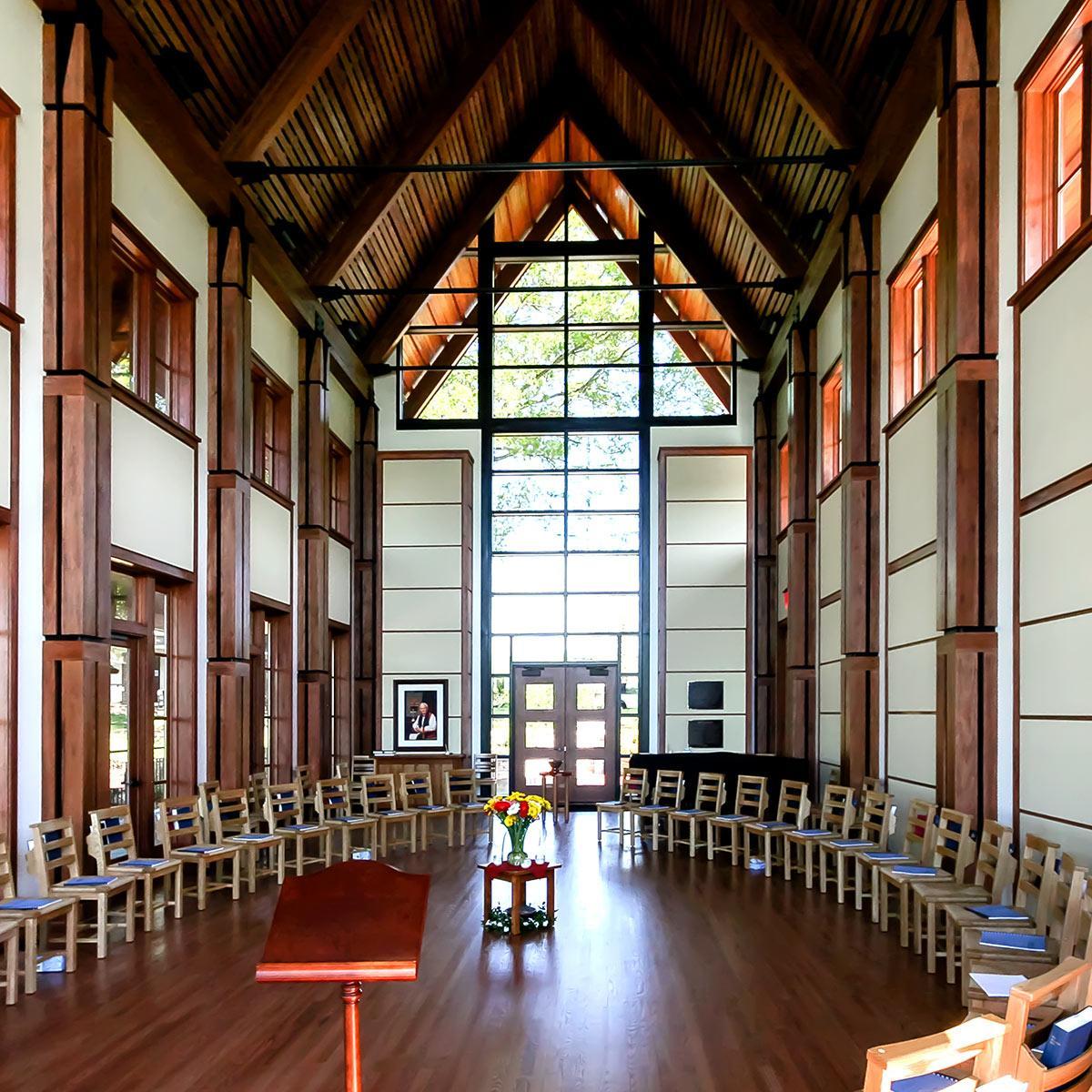 Custom fit AlphaSorb® fabric wrapped panels treat the acoustics in the Roslyn Retreat Center.