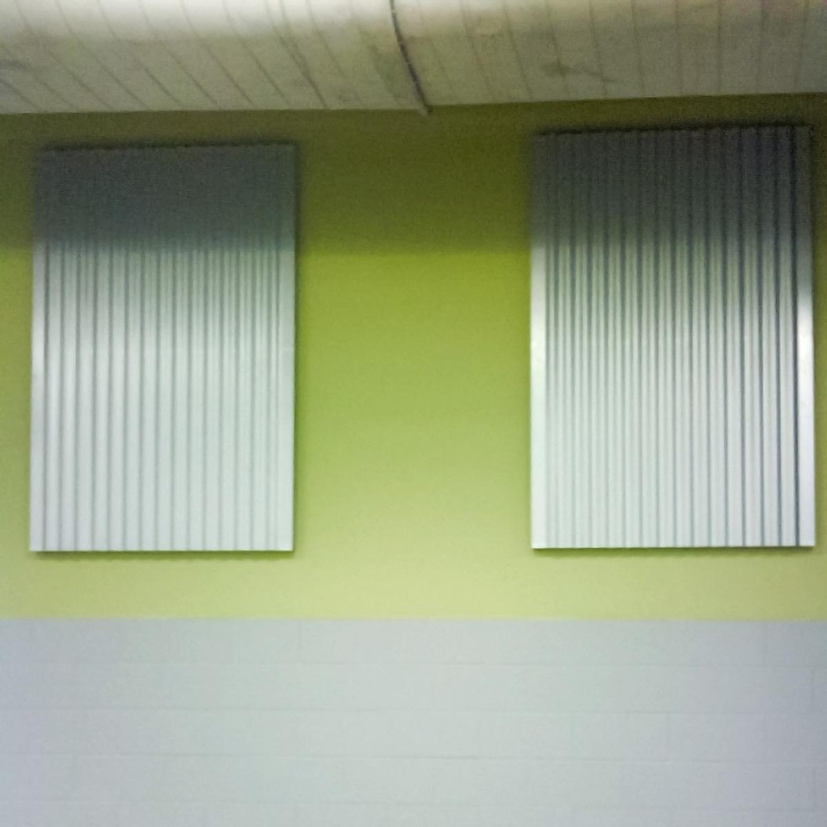 Shaw Modular Solutions using AlphaPerf® panels for an industrial look to reduce room noise in school cafeteria.