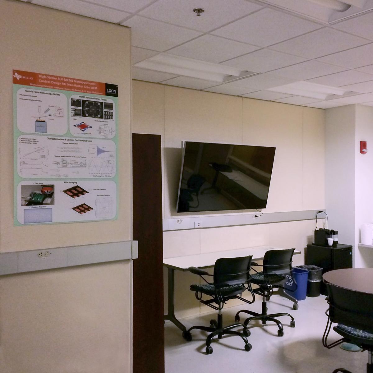 Fabric wrapped acoustic panels on the walls of the UT Dallas Lab treat the acoustics in the space.