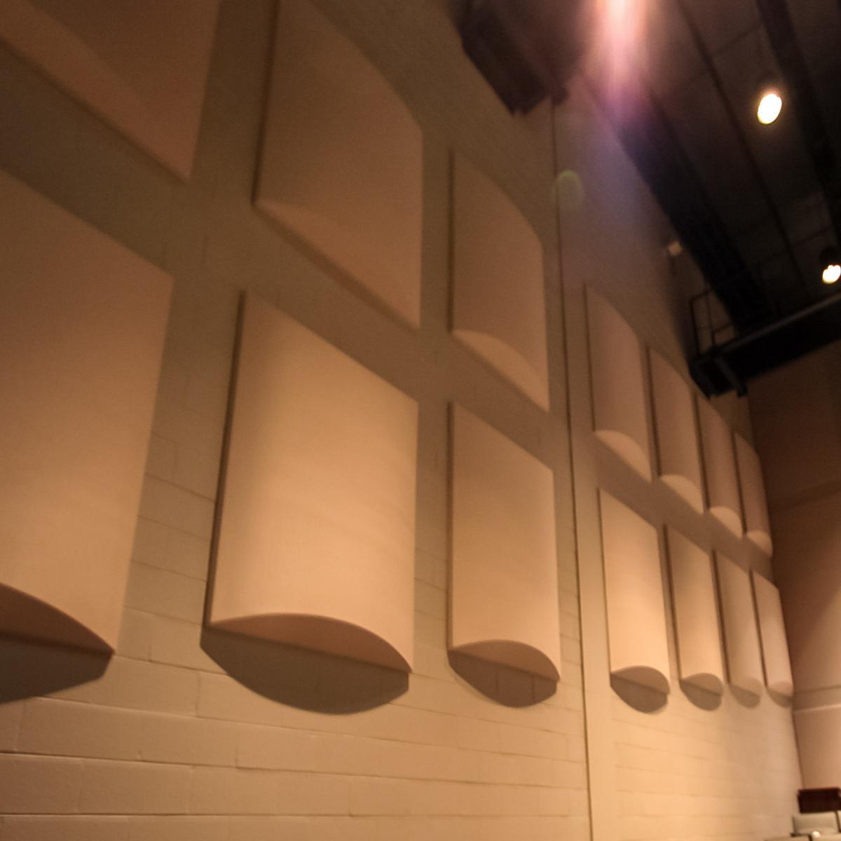 Fine arts building, using AlphaSorb® wall panels and Black Theater Board and barrel diffusers.