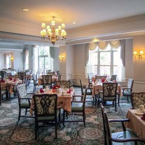 Maplewood Park Place Senior Living Dining Room